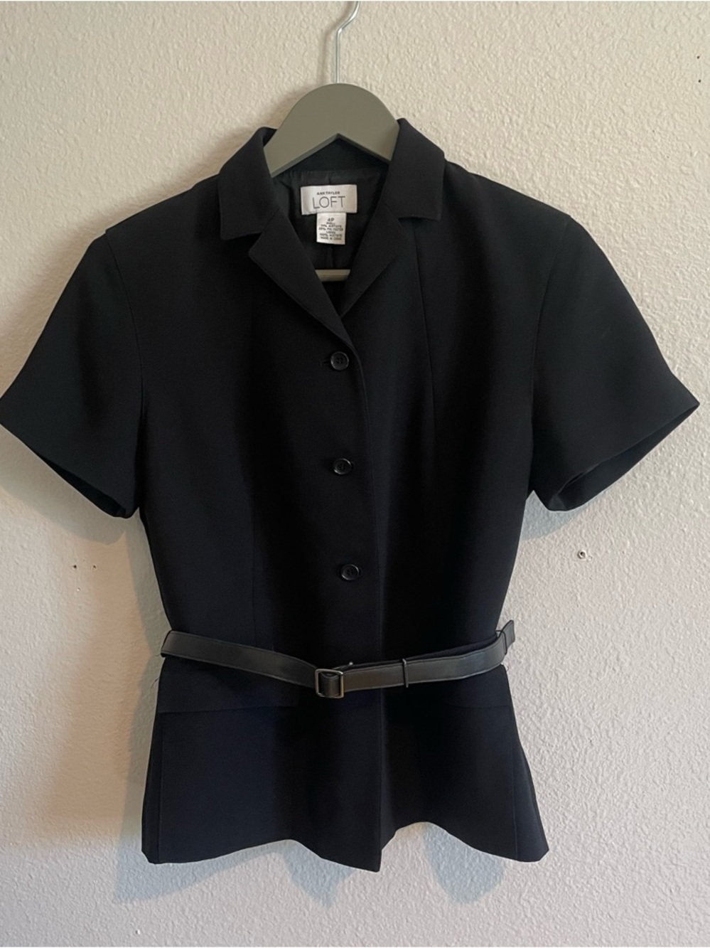 LOFT Black Short-Sleeve Four-Button Jacket with Belt